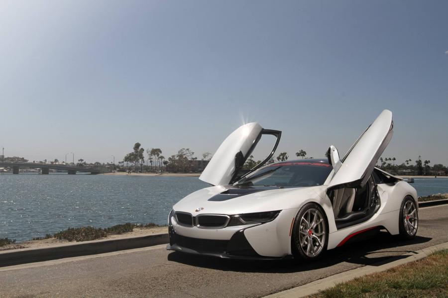  BMW i8 by Vorsteiner (V-FF 103) 2016 года  (фото 6 из 32)